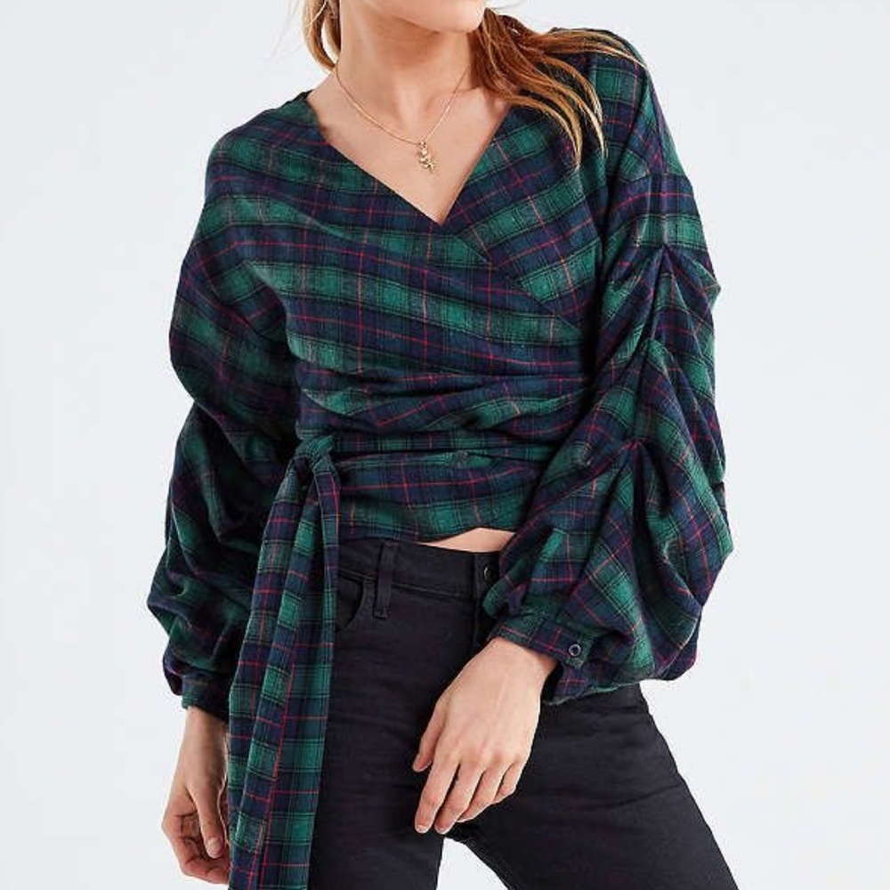 UO Oversized Flannel Wrap Blouse Medium